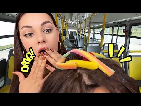 ASMR: DOCES NO CABELO DA PASSAGEIRA DO ÔNIBUS 🍬🍩🍭