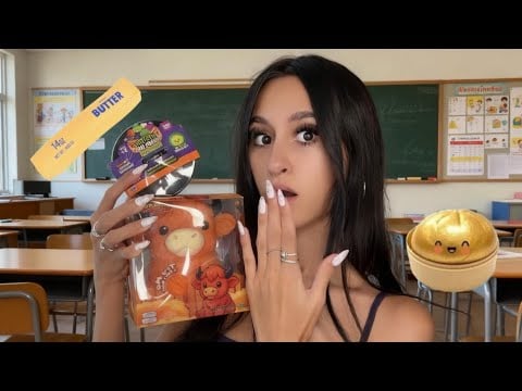 ASMR| Girl sells YOU squishies in CLASS?! 😳