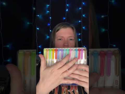 what color does your brain pick first (asmr)