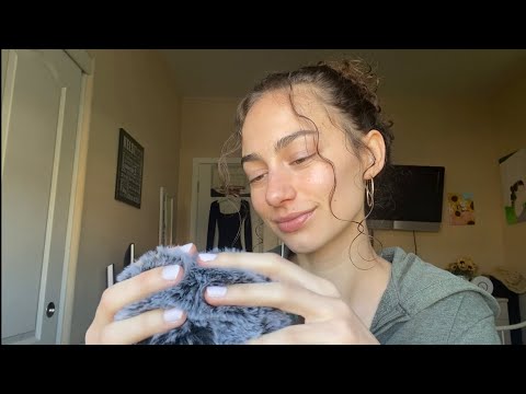 ASMR/ Mic Rubbing to Help You Fall Asleep 😴💤