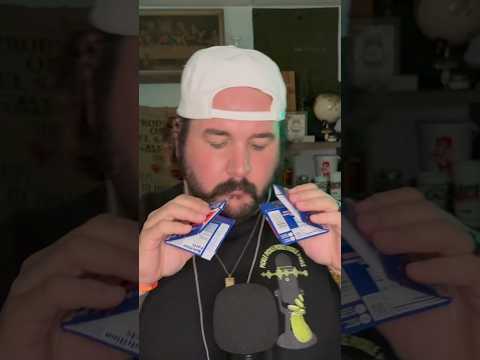 ASMR SHORT // Trash becomes tingly???