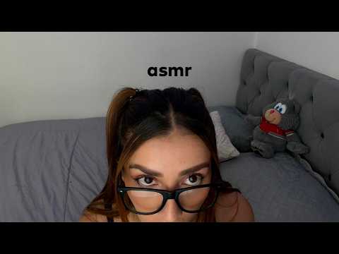 Tu novia caprichosa no te deja dormir... 🥰 ASMR