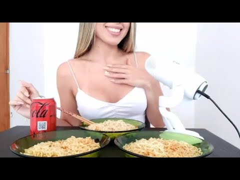 ASMR EATING NOODLES 🍜🤤