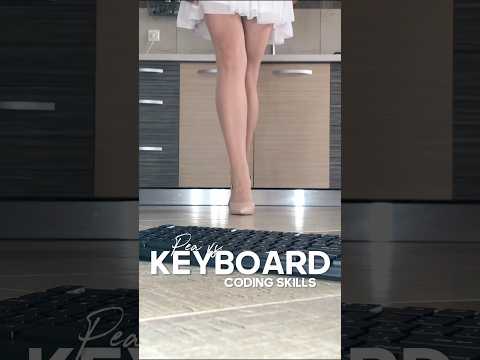 Pea's Pumps vs. Keyboard! High Heels Crushing Things! Oddly Satisfying! ASMR