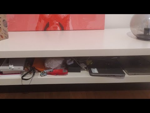 EN ASMR shelf cleaning / sorting