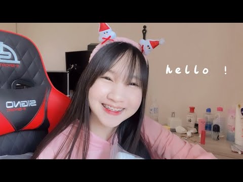 asmr cleaning and put cream on your face🎄🎅🏻 เช็ดหน้าและทาครีมให้กับเพื่อนๆ {layered sound}