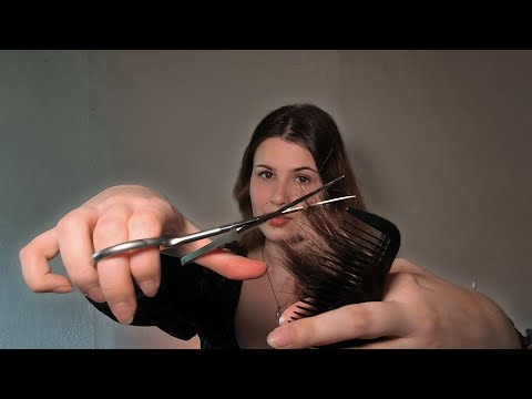 ASMR FR Roleplay - Une amie te fait une coupe express 💇‍♀️☀️ !!! (layered sounds et soft spoken)