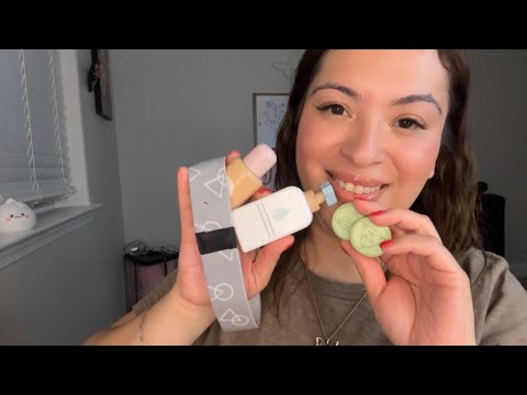 ASMR| Niña Obsesionada contigo te hace tu skincare con cositas de madera- atención personal 😴