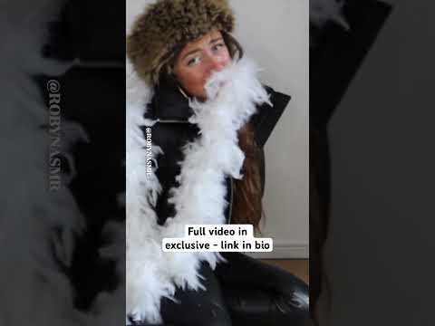 Fashionista loves fur & feather boas! #muffled #gagged #fur #featherboa #puffer