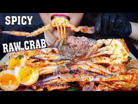 ASMR SPICY RAW BLUE CRAB WITH SPICY SOFT BOILED EGGS AND KIMCHI COOKED RICE EATING SOUNDS LINH ASMR