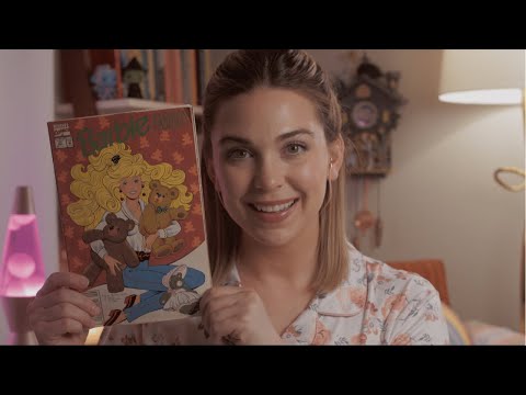 ASMR Soft Spoken 📚Comic Book Reading to Relax 📖