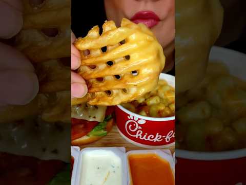 Chick-fil-a crispy waffle fries #asmr #food #fries #eating #summerofgoals