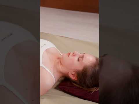Deep stretching and chiropractic adjustment for Alina #stretching
