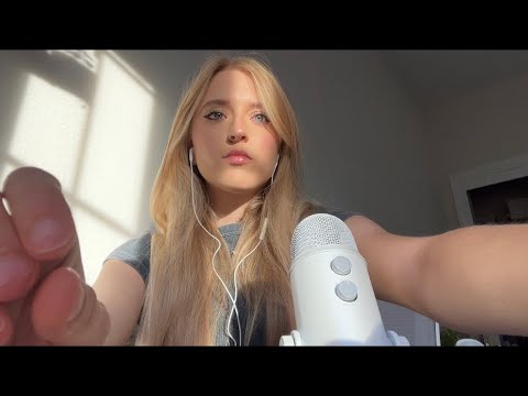 grasping and gripping Asmr with tapping🌸🧚🏼‍♀️