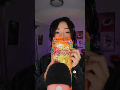 ASMR eating a slap (cachetada) lollipop 🍭 #asmr #lollipop #candyasmr