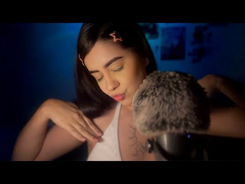 ASMR REAGINDO COMENTÁRIOS DOS MEUS VÍDEOS 😂