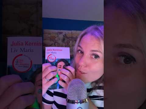 ASMR FR / Quel tapping sur livre préfères-tu ? #holidayswithshorts #shortsasmr
