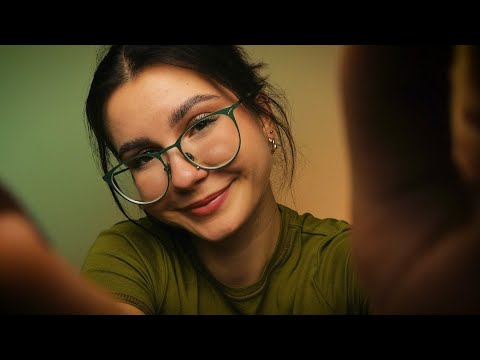 ASMR PO POLSKU • zaśniesz na 1000% 😴 osobista uwaga, face brushing, odpowiadanie na proste pytania