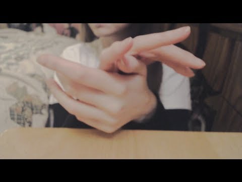 [ASMR] Flowy Hand Movements + Binaural Wind/Breath/Mouth Sounds