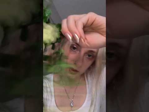 ASMR What color are the flowers?