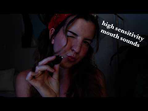 extra tingly mouth sounds *color changing lights* dark asmr