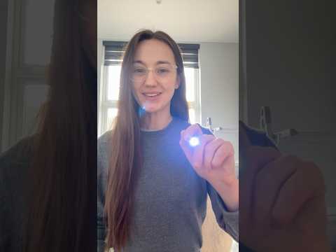 ASMR look at the light & follow the light 🔦 #asmrshorts #asmrfollowthelight #asmrlighttriggers