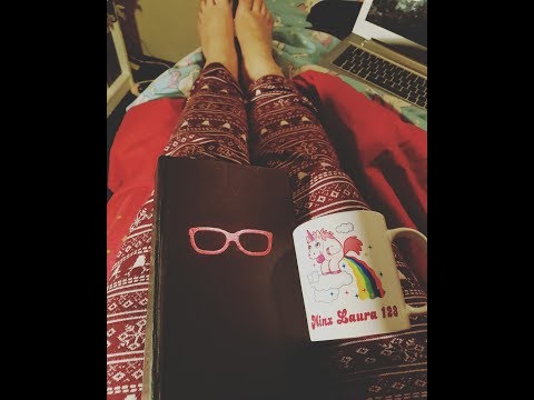 Old Skool Asmr - Book Sounds to Relax you and give you Tingles - Tapping / Scratching