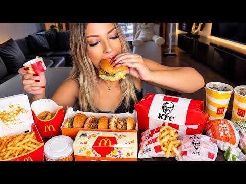 Fast Food Zincirlerinin EN UCUZ Menülerini Tattım! TÜRKÇE ASMR MUKBANG 
