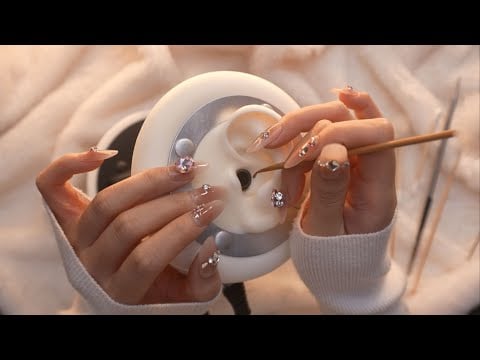 ASMR Bedtime Comfort 🌙 Whispered “Puni Puni” + Gentle Ear Cleaning for Cozy Sleep | Hi-Res