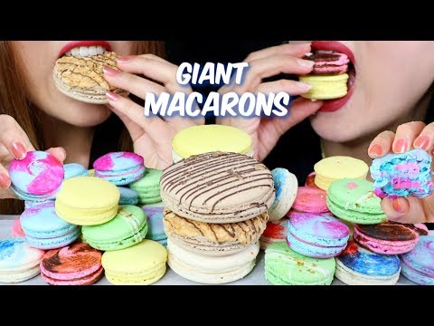 ASMR MACARON PARTY (GIANT MACARONS) 마카롱 리얼사운드 먹방 マカロン  | Kim&Liz ASMR