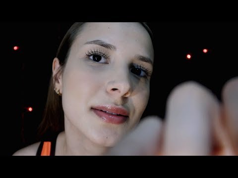 ASMR - SONS COM A BOCA E MOVIMENTOS COM AS MÃOS (com chuva real)