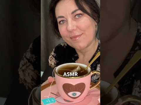 ASMR🍵УХАЖИВАЮ ЗА ТОБОЙ🧴УЮТНОЙ НОЧЬЮ😴Ролевая ИГРА НОЧЁВКА У ПОДРУГИ #asmr #roleplay  #shorts