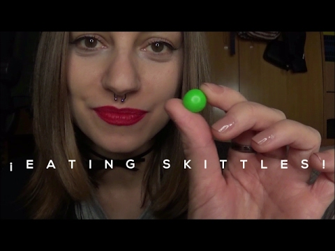 ♥ [ASMR en español] Eating sounds y Skittles ♥