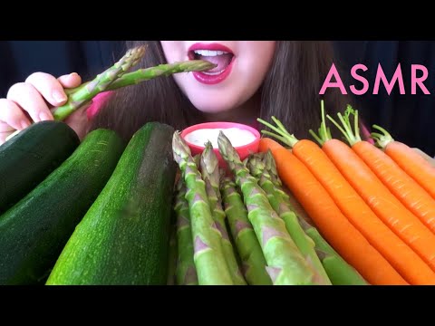 HEALTHY EATING ASMR Raw Veggie Platter [Zucchini, Asparagus, Carrots] EXTREMELY SATISFYING Sounds