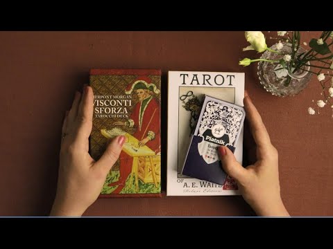 ASMR Tarot Playing Cards (soft spoken)