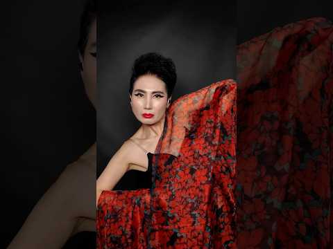 🧣 RHEA GALLERY Vol.1 — The Silent Flow of Emotion (Filmed in 4K)Founder of Scarf