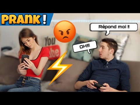 PRANK: J'IGNORE MON COPAIN (il pète un câble)..!