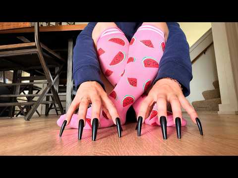 scurrying towards the camera asmr with visuals (NO TALKING)