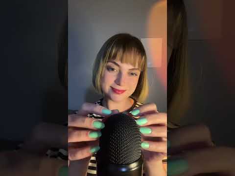 Asmr scratching #asmr #relax #visualtingle #tingles #relaxing #asmrcaseirinho