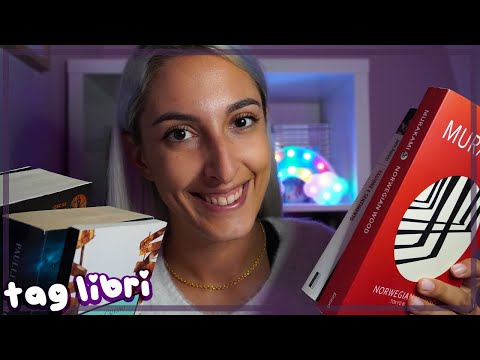 WHISPERING RILASSANTE 📚 A CENA CON I LIBRI | ASMR ITA