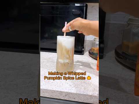 Making a Whipped Pumpkin Spice Iced Latte 🎃 #pumpkinspiceseason #icedcoffee #icedlatte