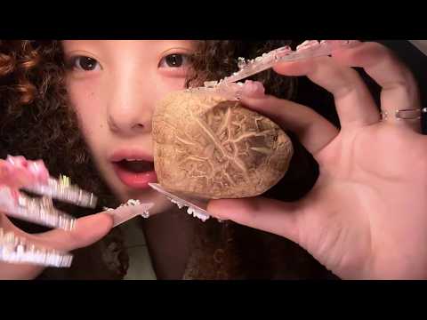 中文ASMR | Almost Touching in the Dark 🤏✨