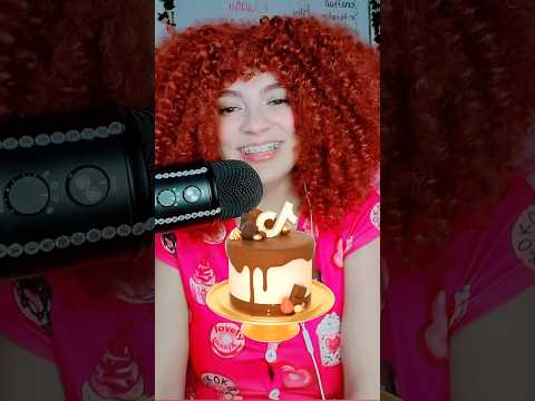 ASMR| me dan este pastel de aniversario en vivo #asmr #asmrenespañol #yesasmr