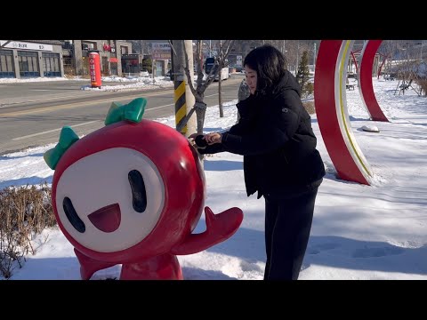 ASMR IN KOREA WINTER 🥶❄️ (PUBLIC) Tapping, scratching 💛