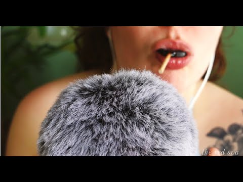 ASMR eating lollipop no talking