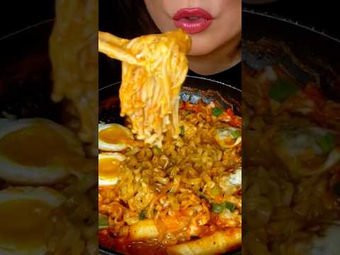 SPICY BULDAK NOODLES #asmr #buldak #noodles