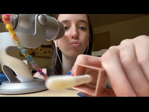 Asmr doing your makeup 💄