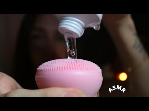 ASMR - TE COLOCANDO PARA DORMIR