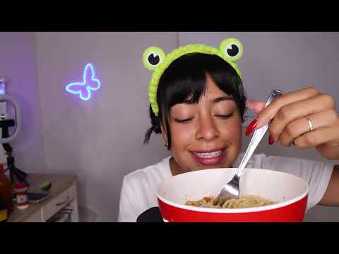 ASMR / COMIENDO MARUCHAN  - RAMEN + STORY TIME