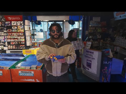 FAIRE UN ASMR DANS UN MAGASIN DE JEUX VIDÉO